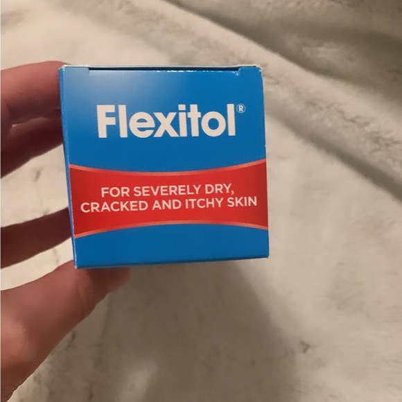 Flexitol Very Dry Skin Cream Rich Moisturizing Body Cream - Picture 14 of 17